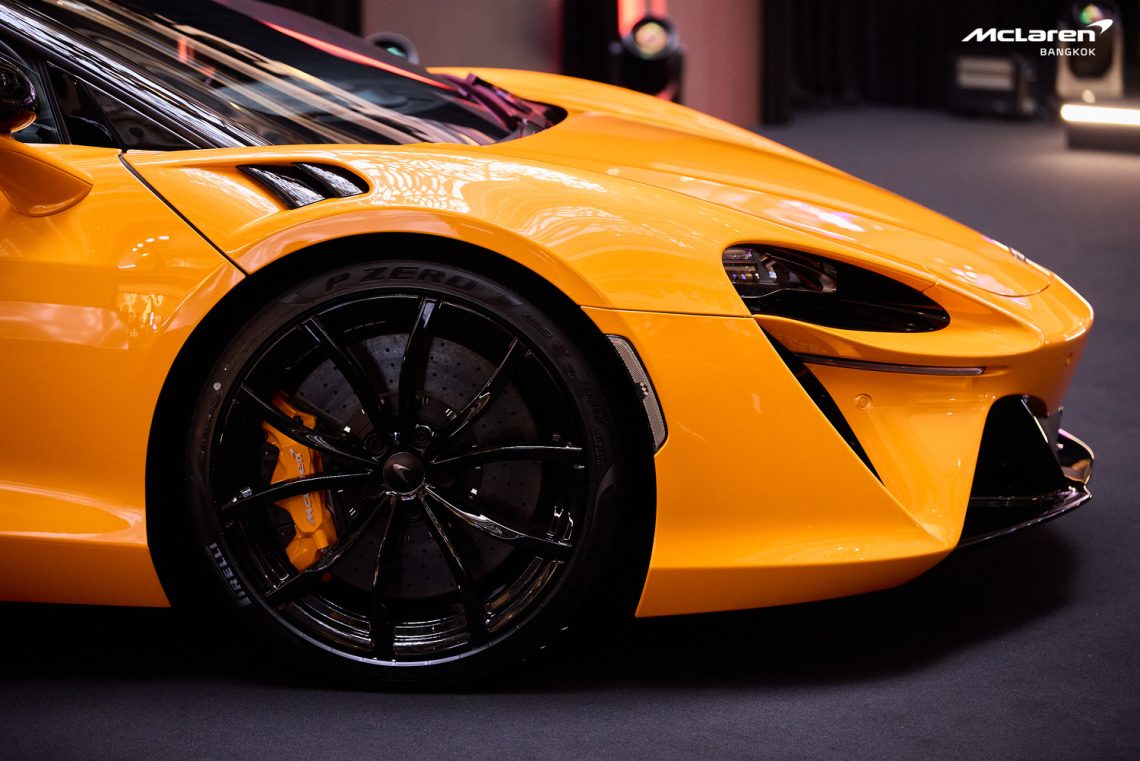 McLaren Artura Spider