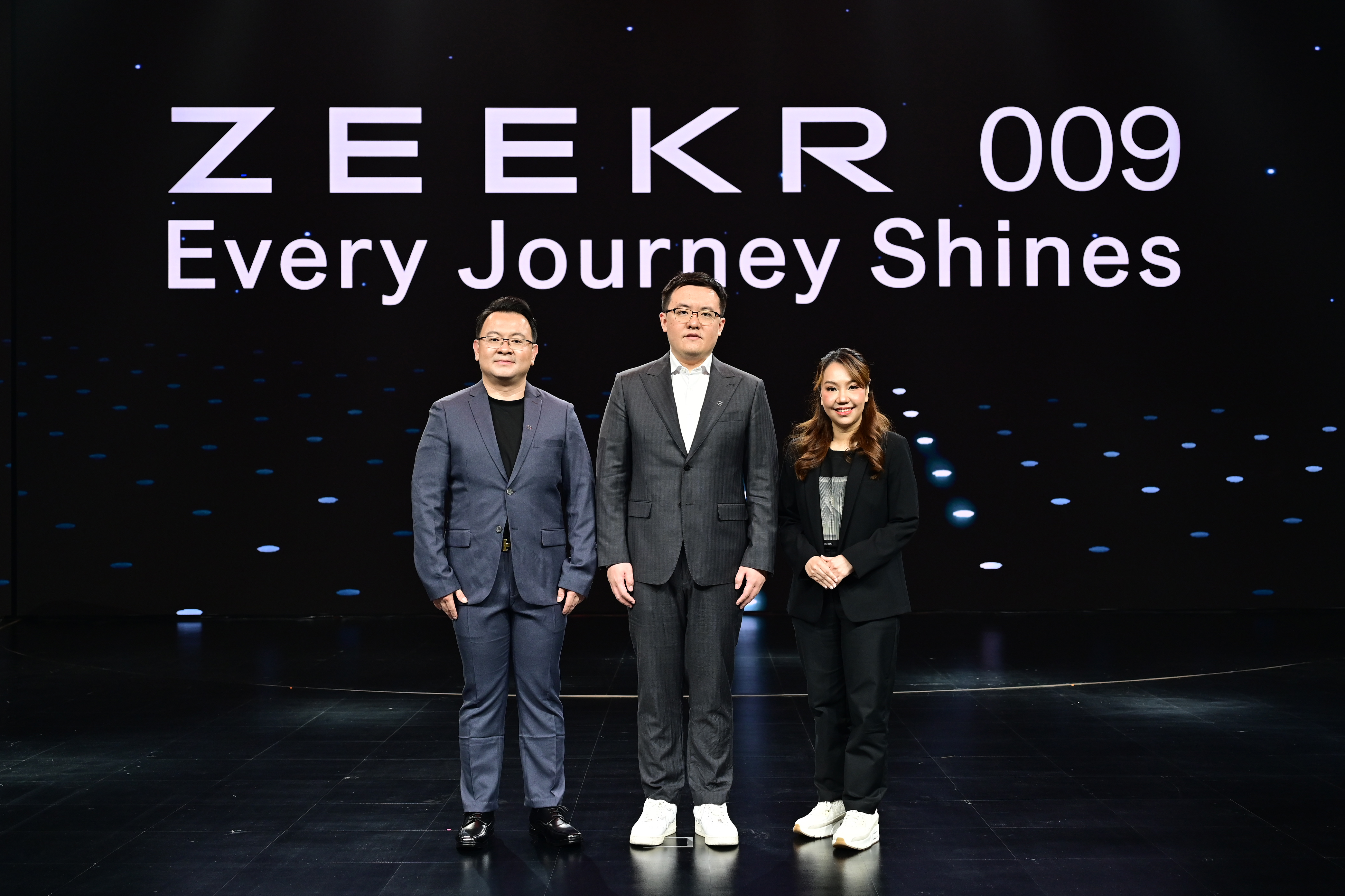 ZEEKR 009 Every Journey Shines