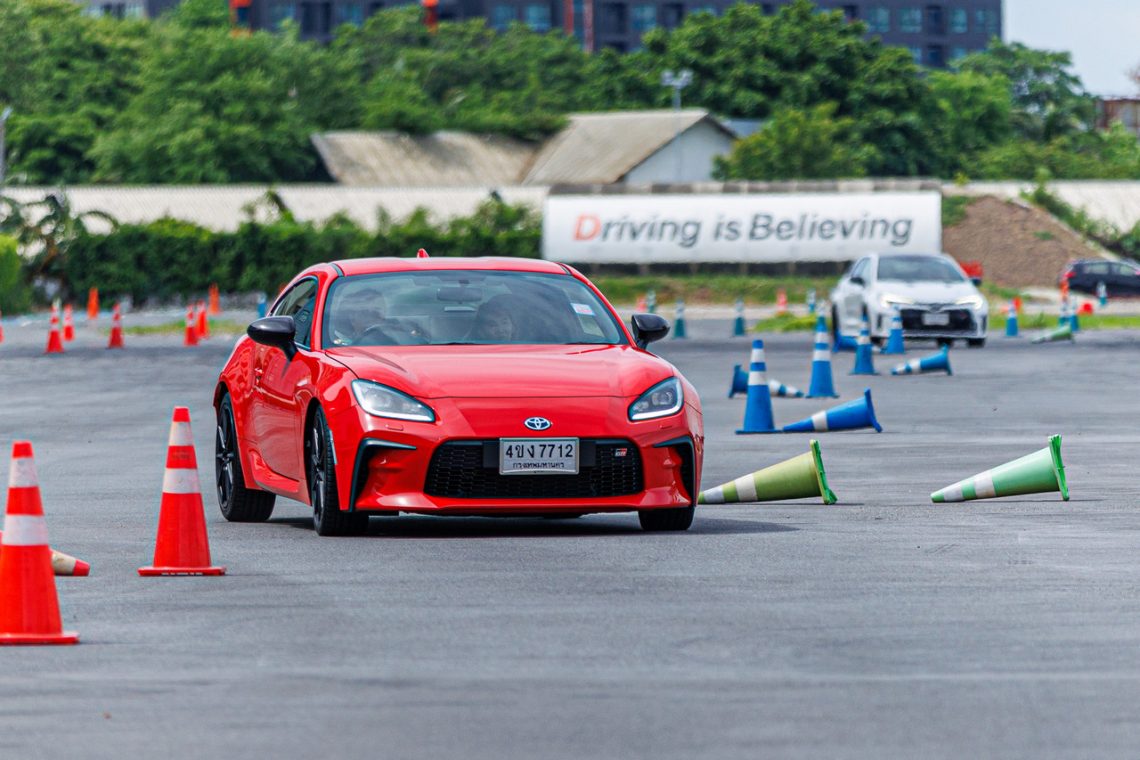 Toyota ALIVE Racing in Motion